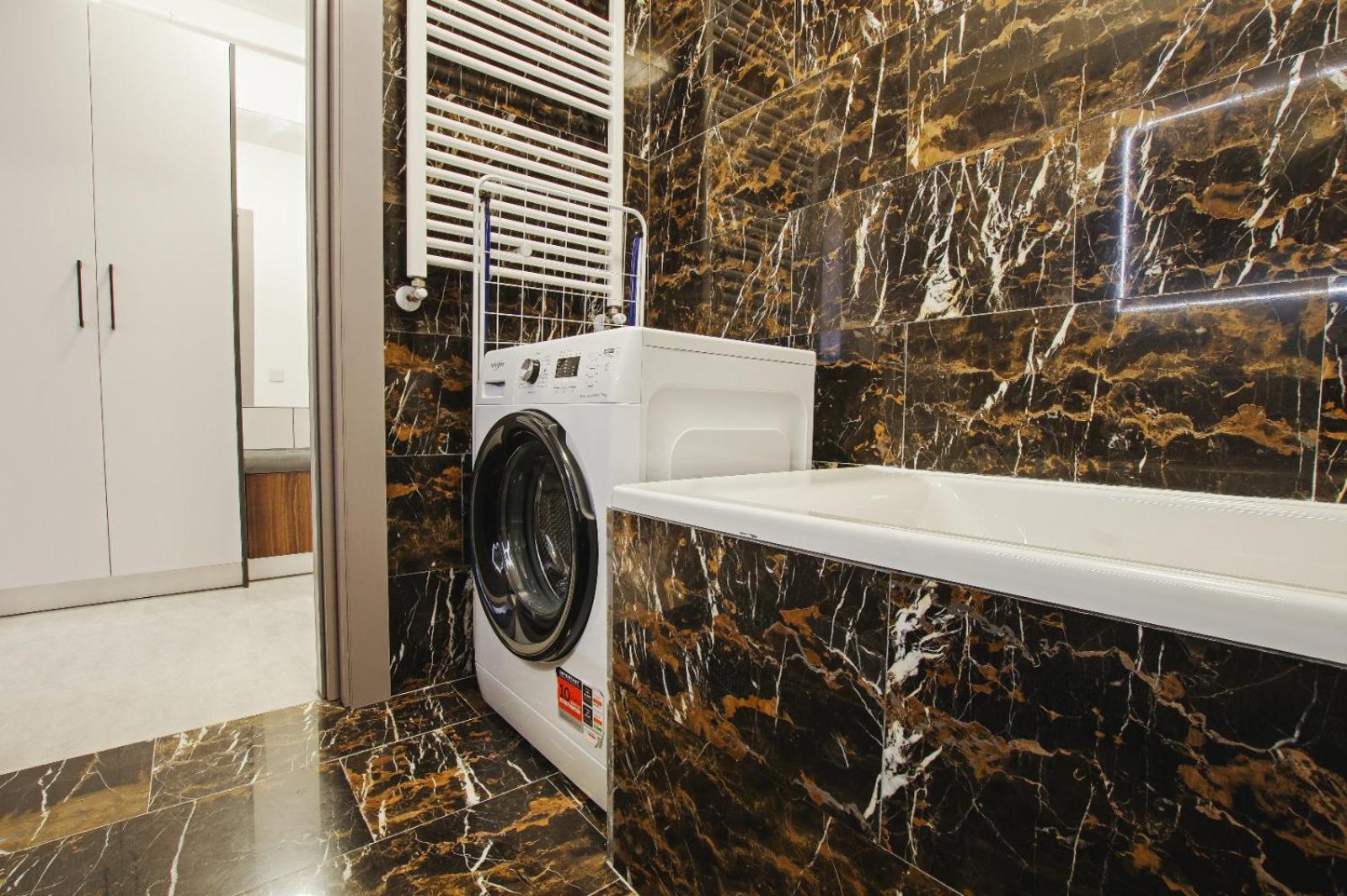 Himson-Brown Apartment Ιάσιο Εξωτερικό φωτογραφία